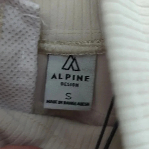 Alpine Design Women's 5" moonbeam Shorts - Picture 6 of 8